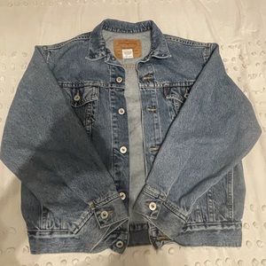 Levis classes denim jacket. Size Large, Blue denim, perfect condition.